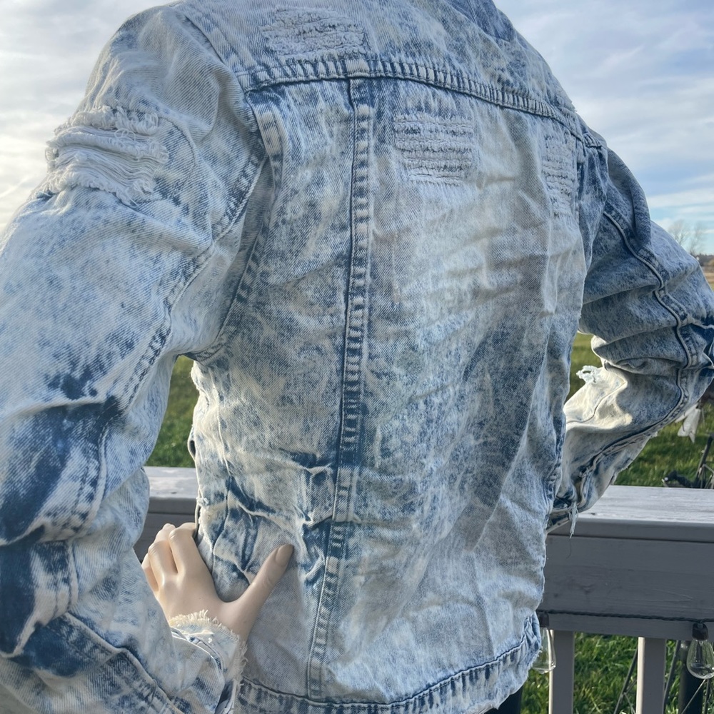 Jean Jacket - Picture 3 of 11